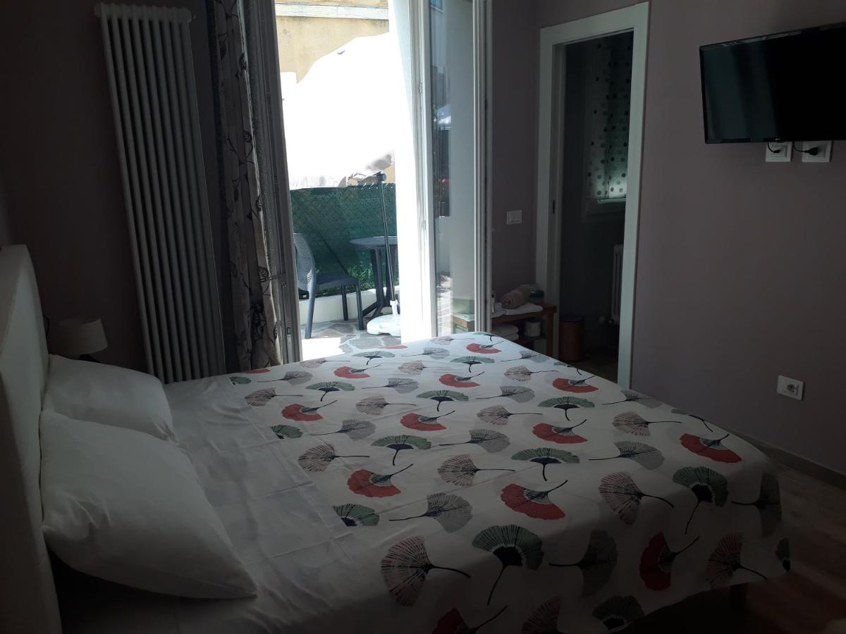 Sweet Harbour Porto - Affittacamere Pesaro Ngoại thất bức ảnh